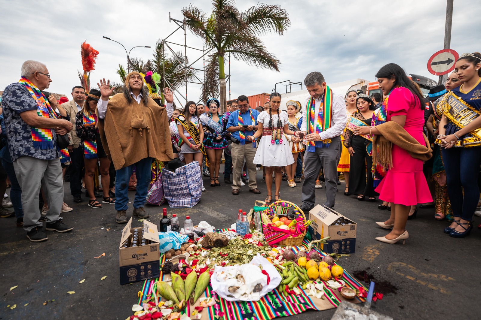 Con mensaje de unión y solidaridad tradicional pawa marcó el inicio del Carnaval